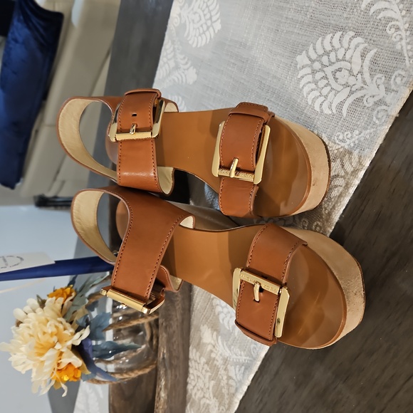 Michael Kors Shoes - Picture 1 of 6